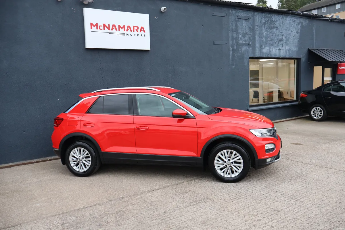 Volkswagen T-Roc Design Great Spec Exceptional! - Image 2