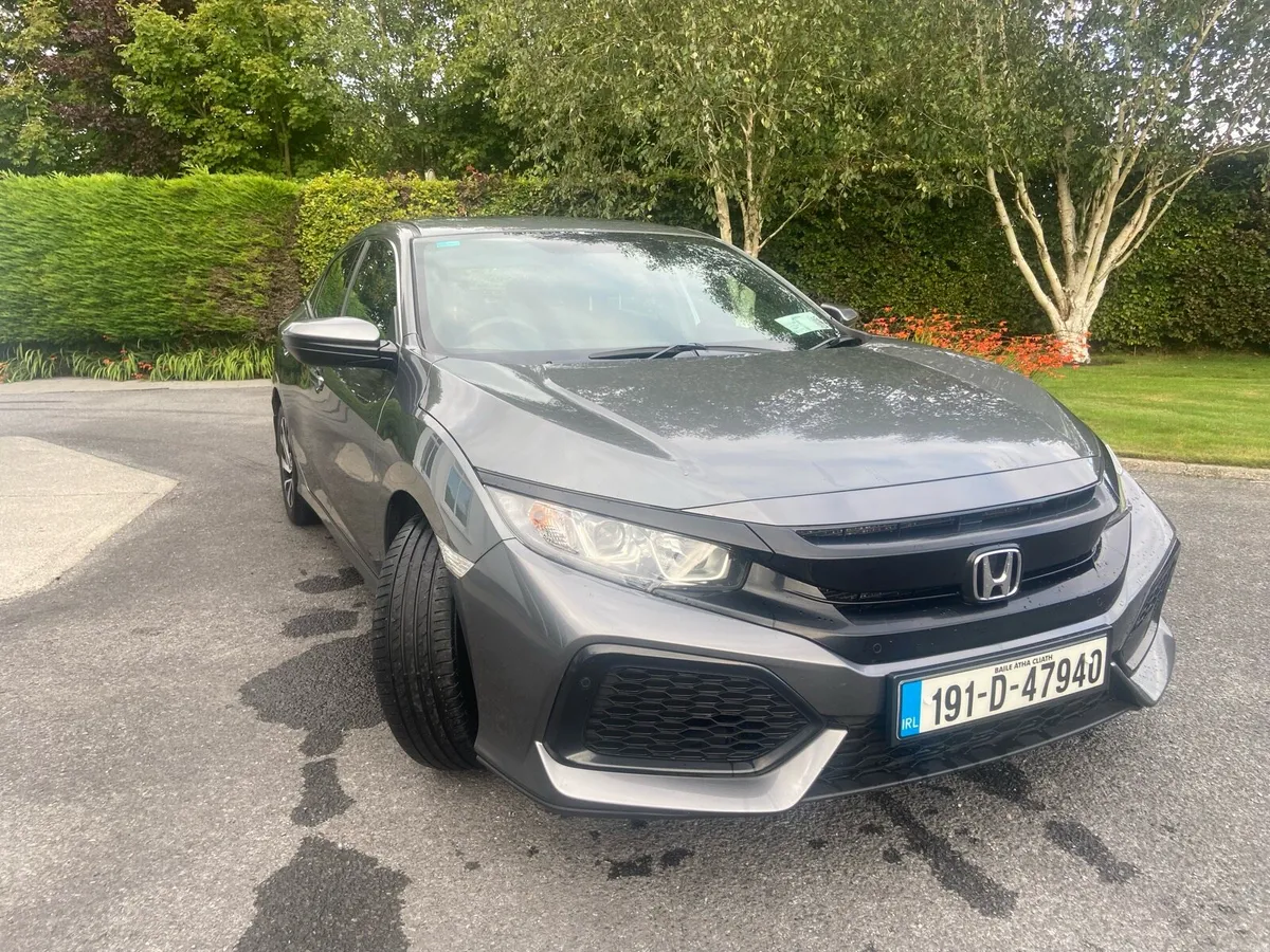 Honda Civic 1.0 VTEC Turbo - Image 2