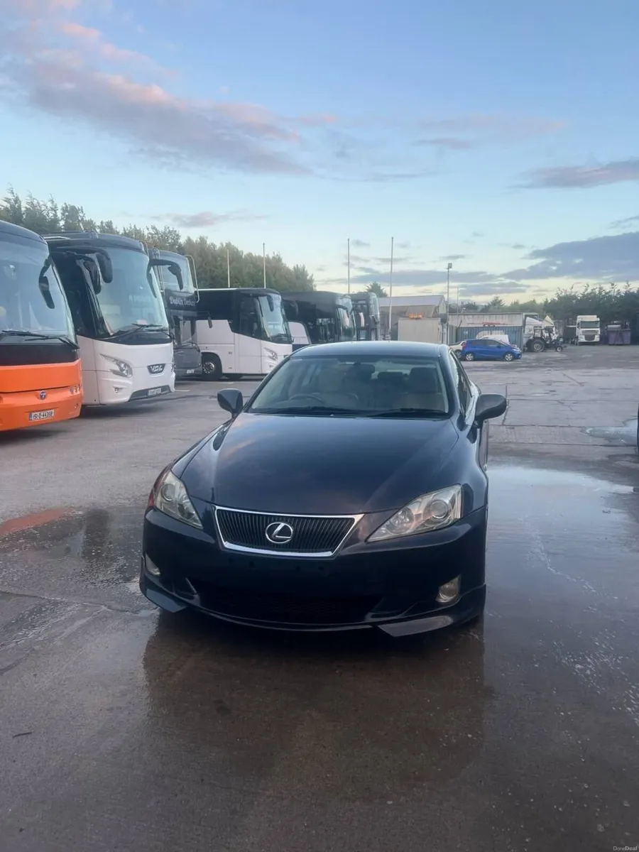 Lexus IS 2006 - Image 1