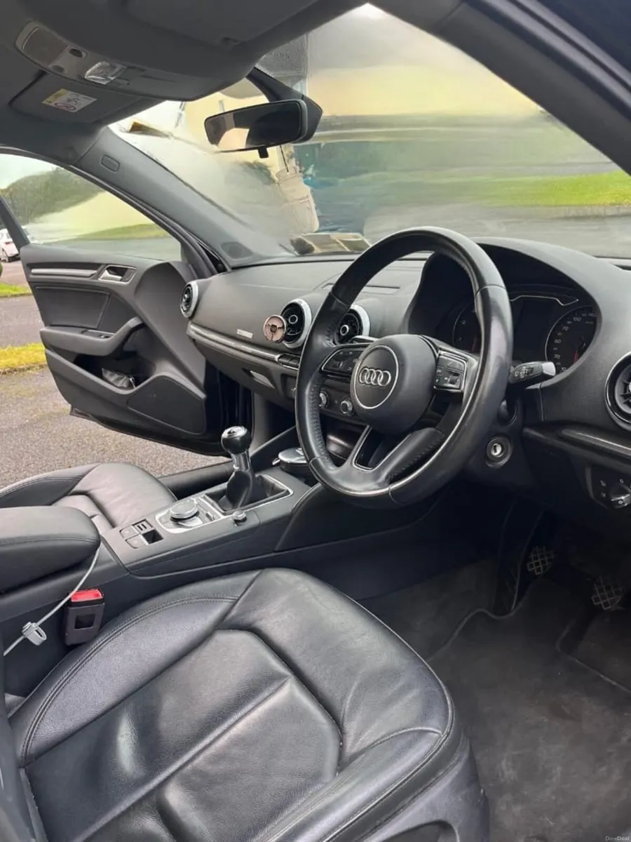 Audi A3 Saloon 2018 - Image 5