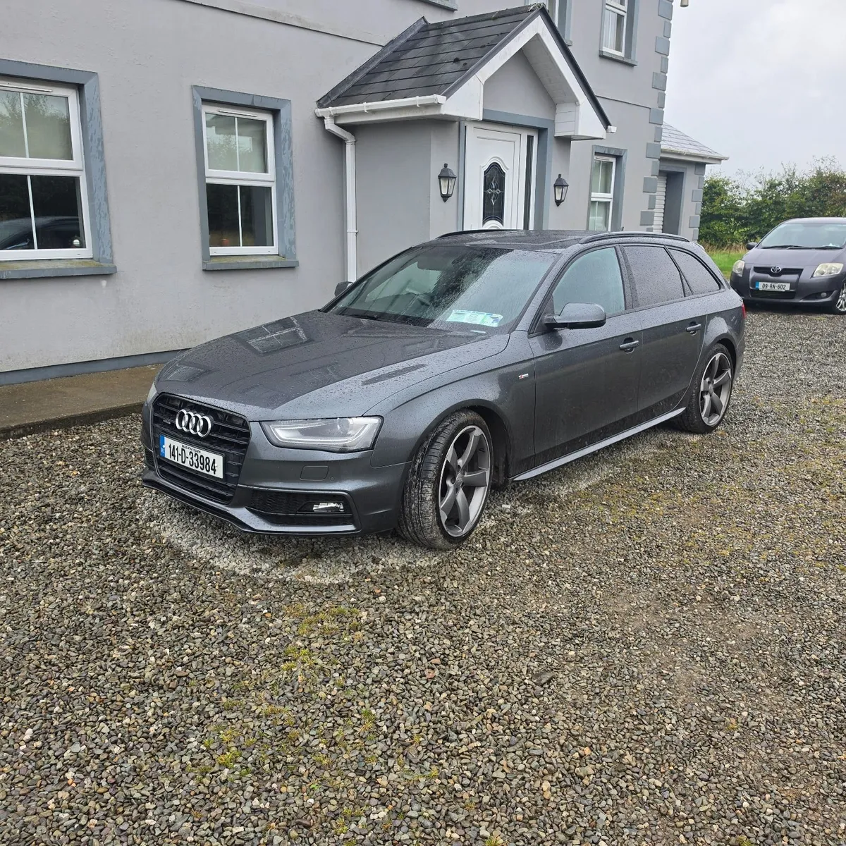 Audi a4  Black edition   sline quattro estate - Image 1