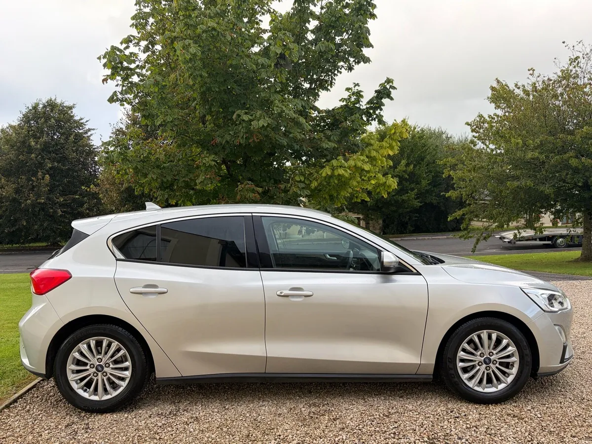 2019 ford focus 1.0 Ecoboost Titanium - Image 2