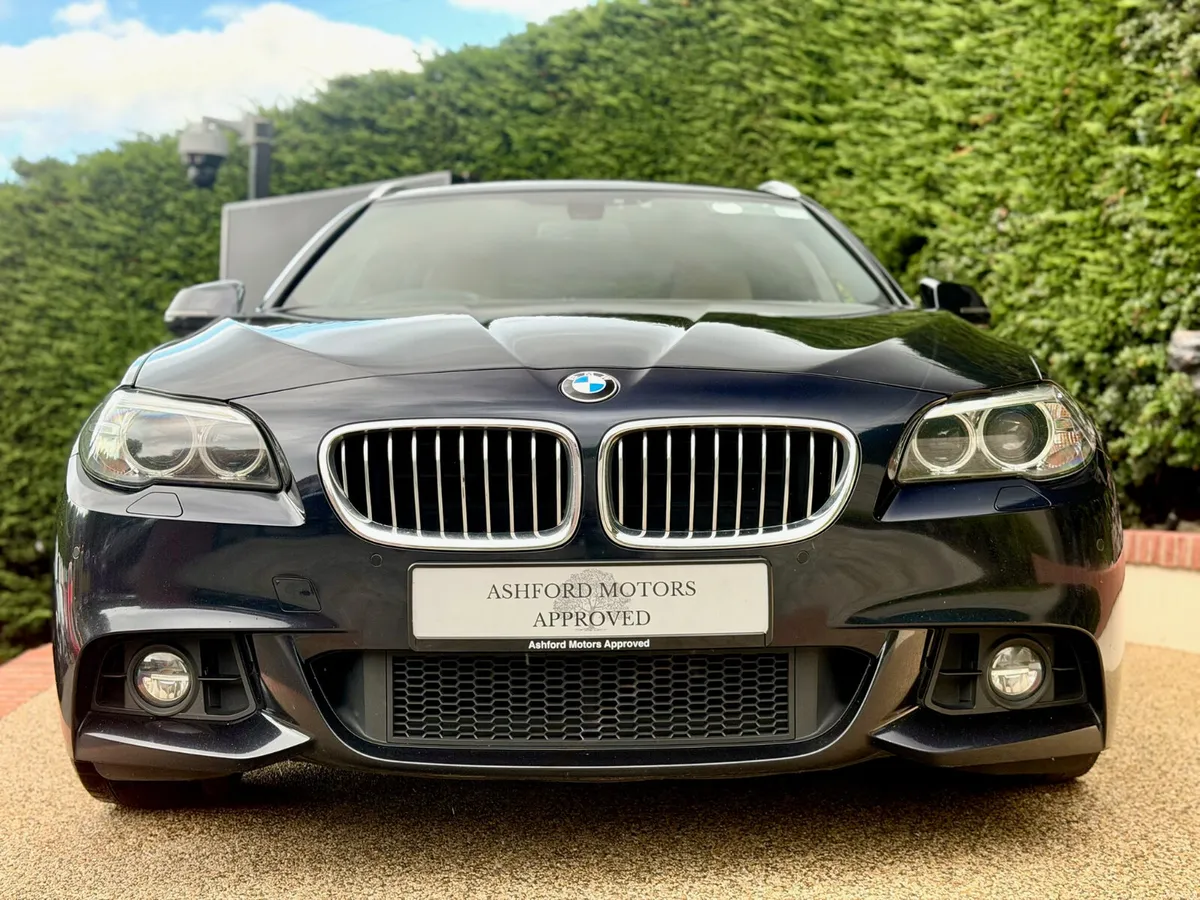 BMW 5-Series M-Sport Touring 2017 - Image 2