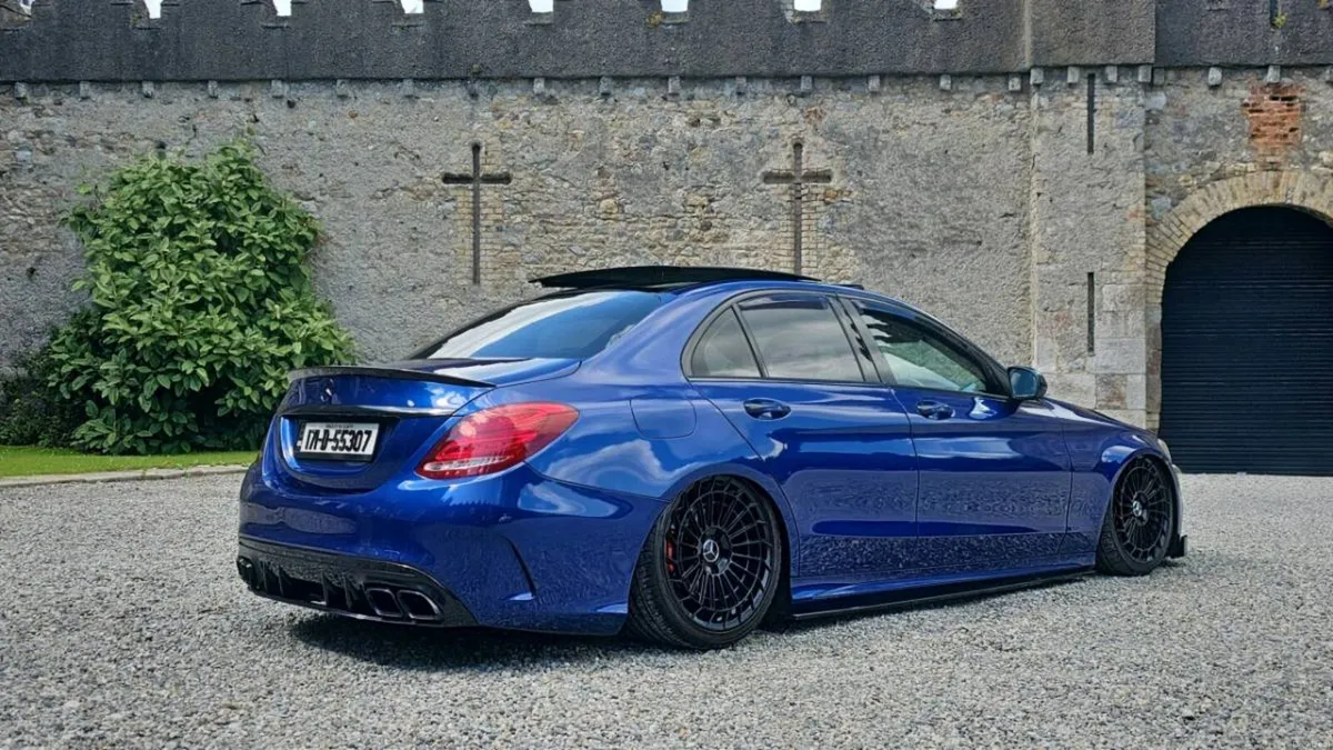 Mercedes Benz C Class C250 AMG line premium plus - Image 2