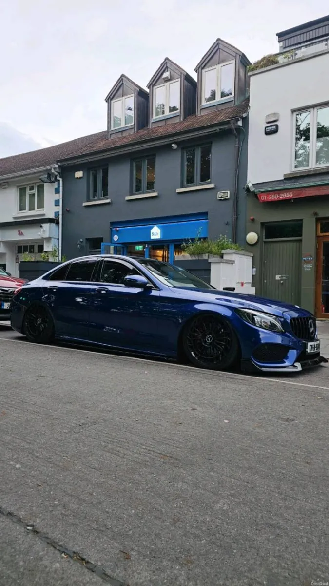 Mercedes Benz C Class C250 AMG line premium plus - Image 5