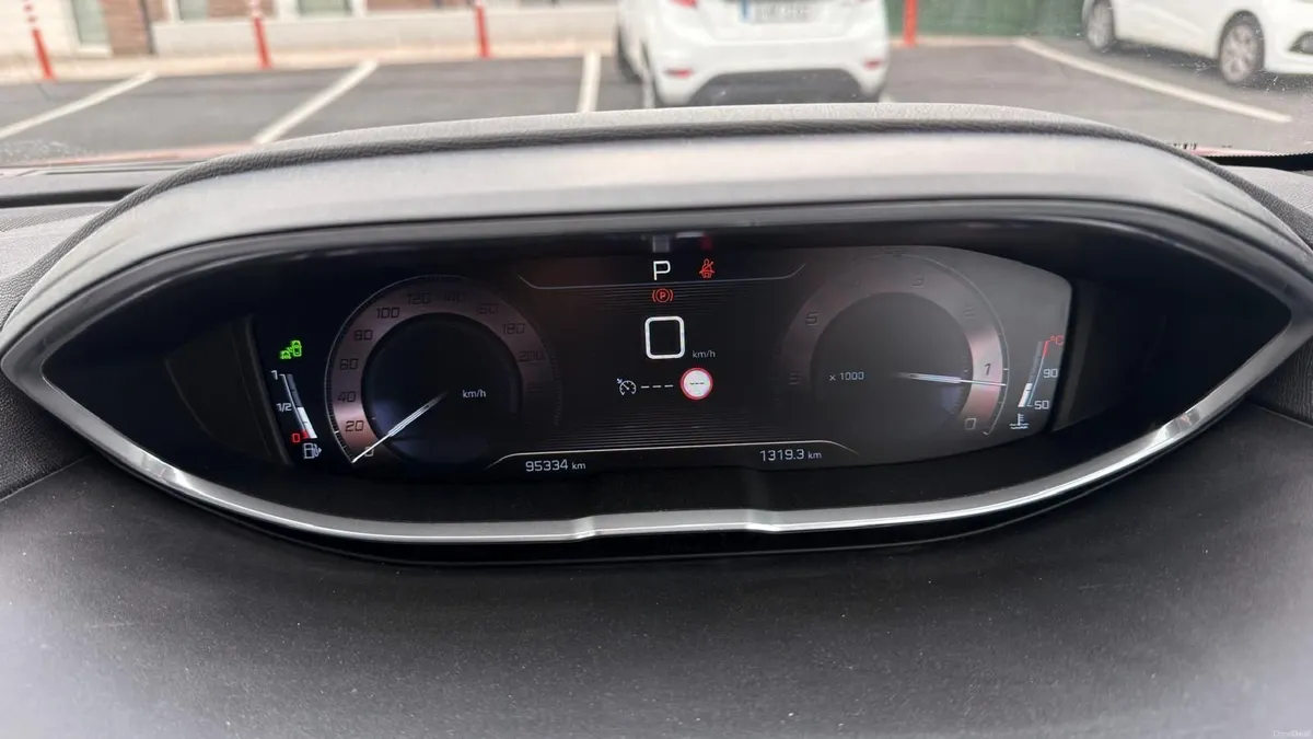 Peugeot 3008 2018 - Image 5
