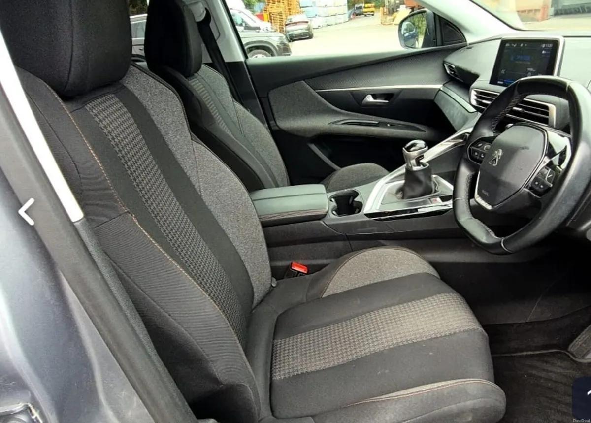 Peugeot 3008 2020 - Image 3
