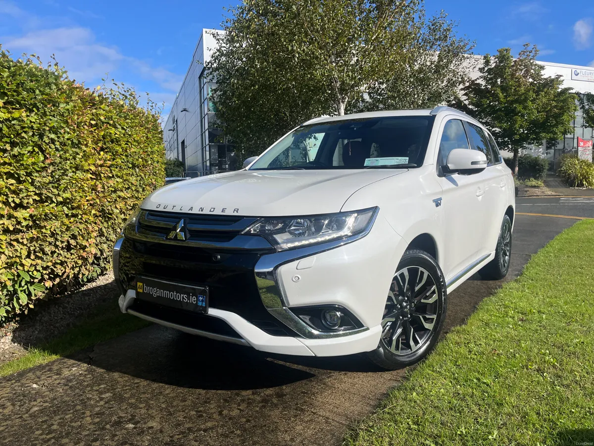 Mitsubishi Outlander 2017 5HS PHEV 200BHP 5DR AUTO - Image 3