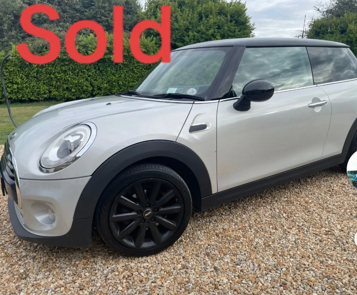 Mini Cooper 2017 Diesel One Owner - Image 1