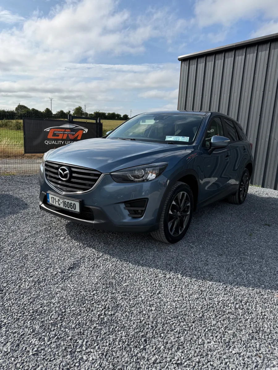2017 Mazda CX-5 Platinum - Image 2