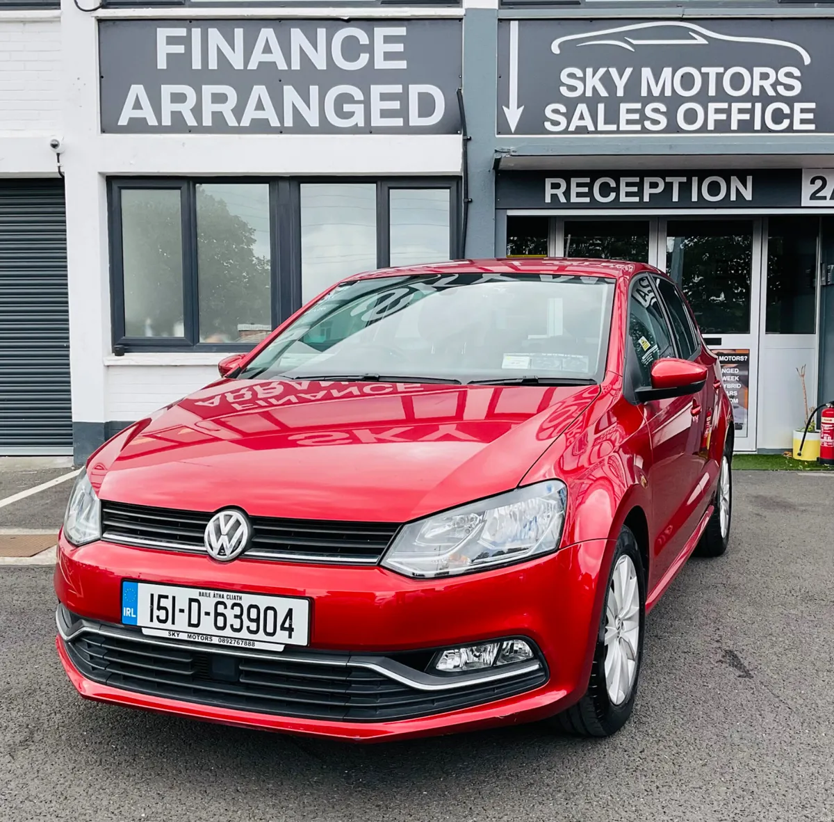 2015 Volkswagen Polo 1.2 TSI Automatic Top Specs - Image 2