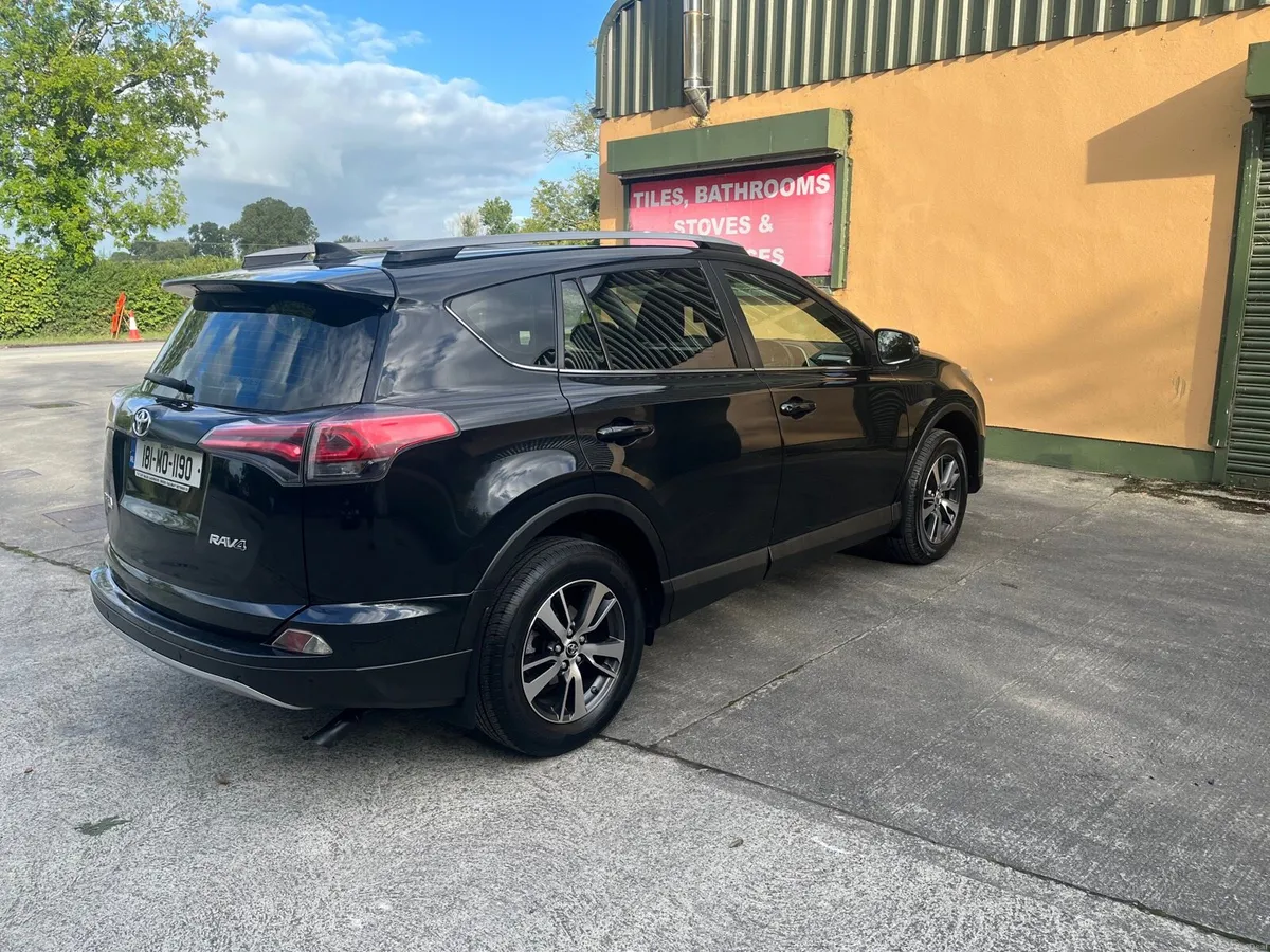 2018 (181) Toyota RAV4 luna sport NCT02/28 - Image 6