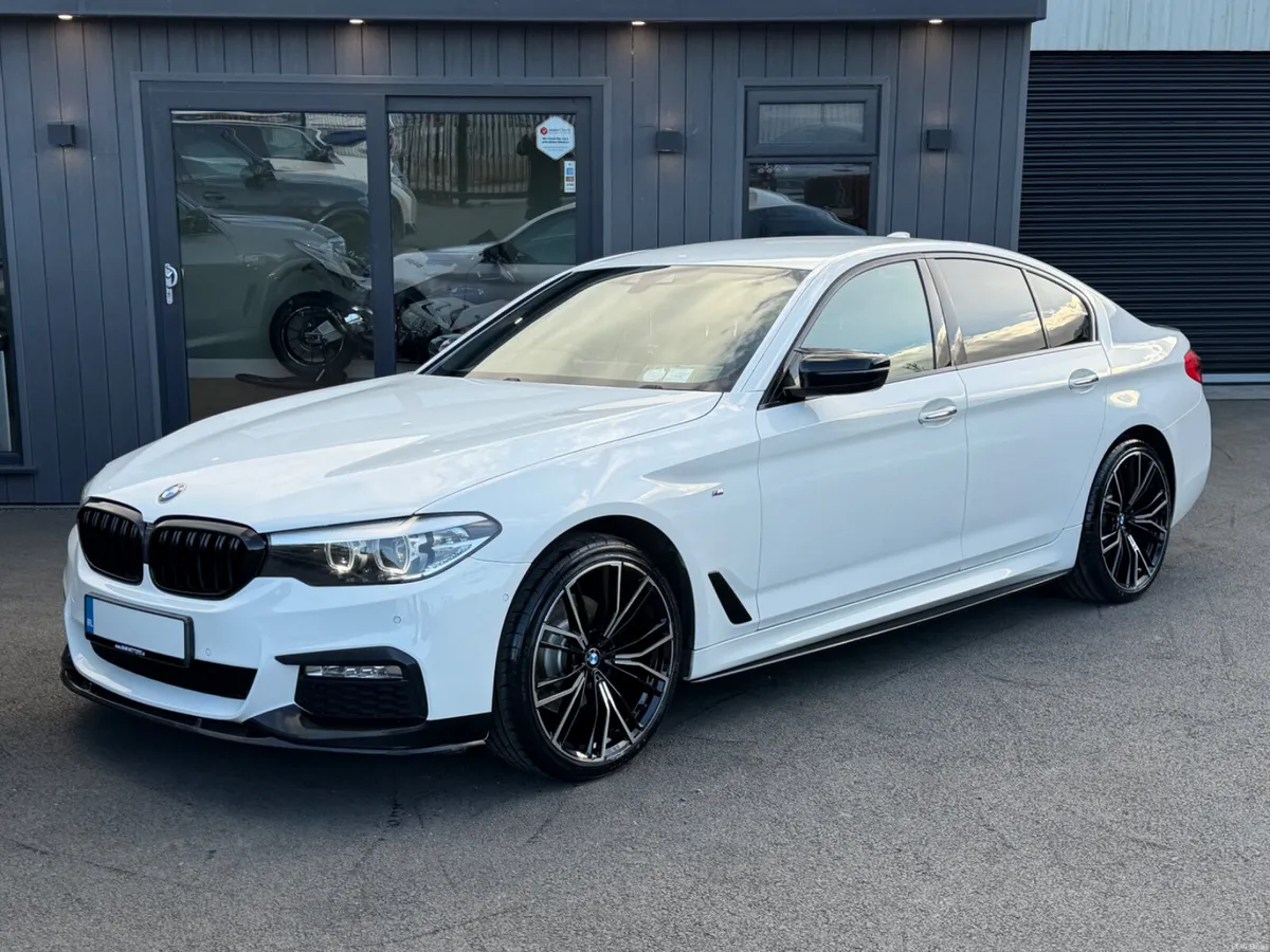 2017/171 BMW 520D G30 MSPORT - Image 2