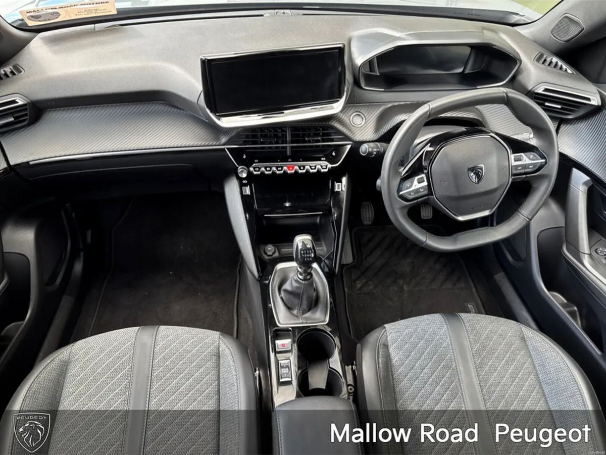Peugeot 2008 ALLURE 1.2 Petrol Manual / Heated Sea - Image 4