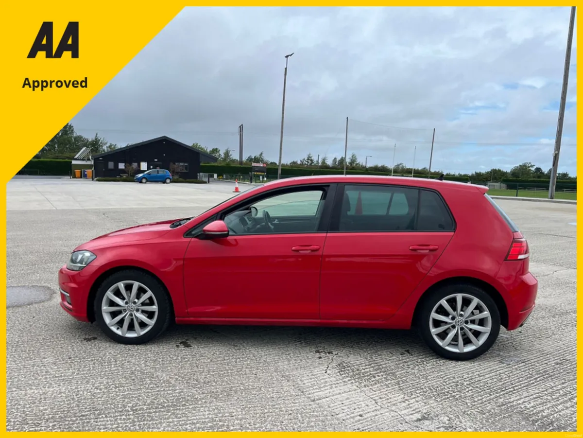 Volkswagen Golf HIGHLINE 1.6 TDI MANUAL 5SPEED 5DR - Image 2