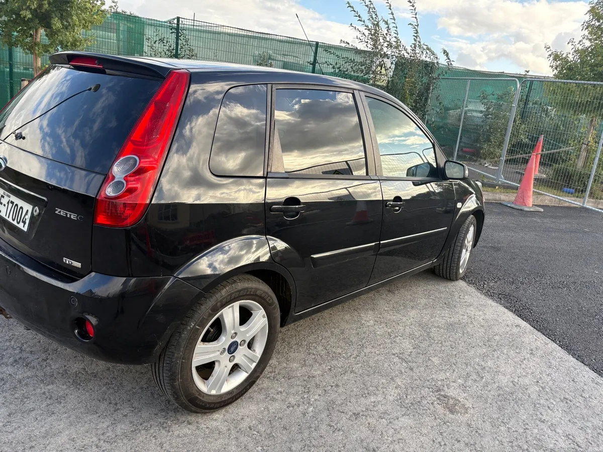 Ford fiesta 1.4 diesel - Image 4