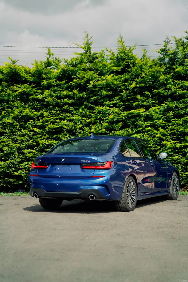 BMW 320D M SPORT 2022 - Image 2