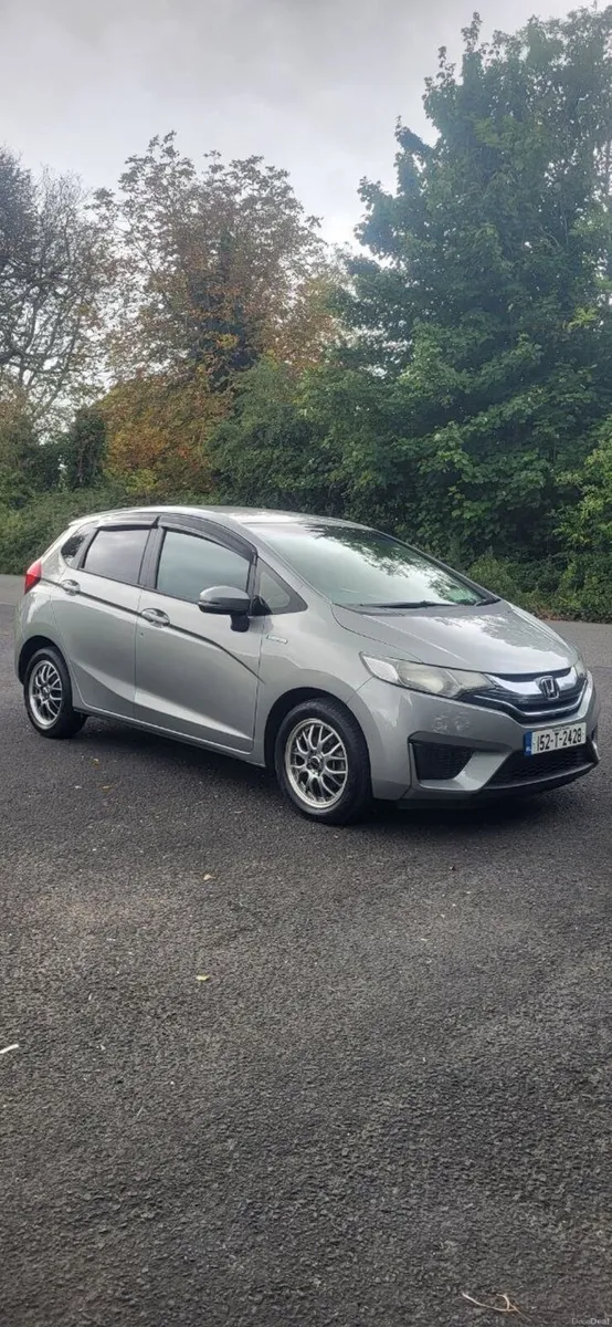 Honda fit hybrid - Image 1