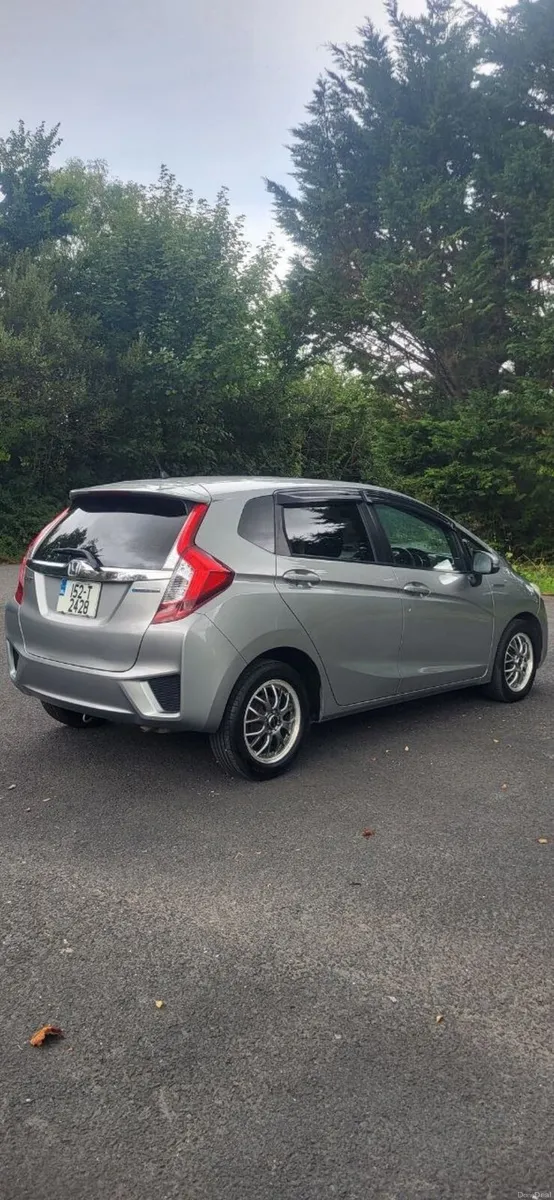 Honda fit hybrid - Image 4
