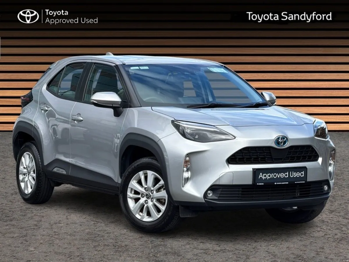 Toyota Yaris Cross LUNA HYBRID AUTOMATIC // REAR C - Image 1