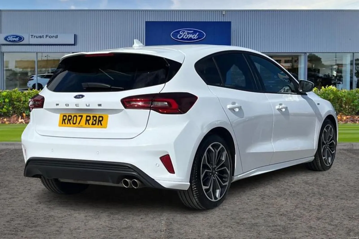 Other Other 1.0 EcoBoost Hybrid mHEV 155 ST-Line X - Image 4