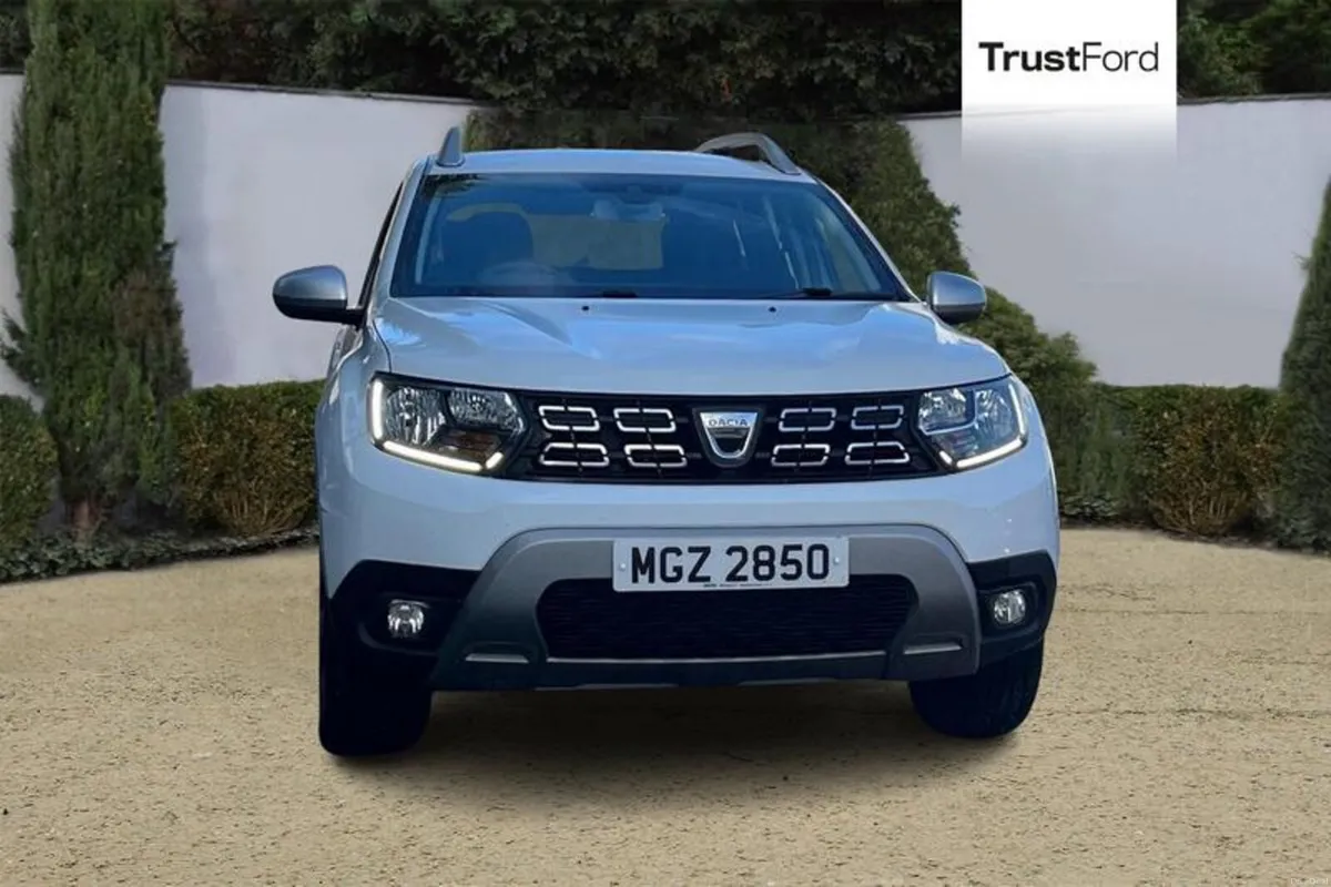 Dacia Duster 1.6 SCe Comfort 5dr - Image 1