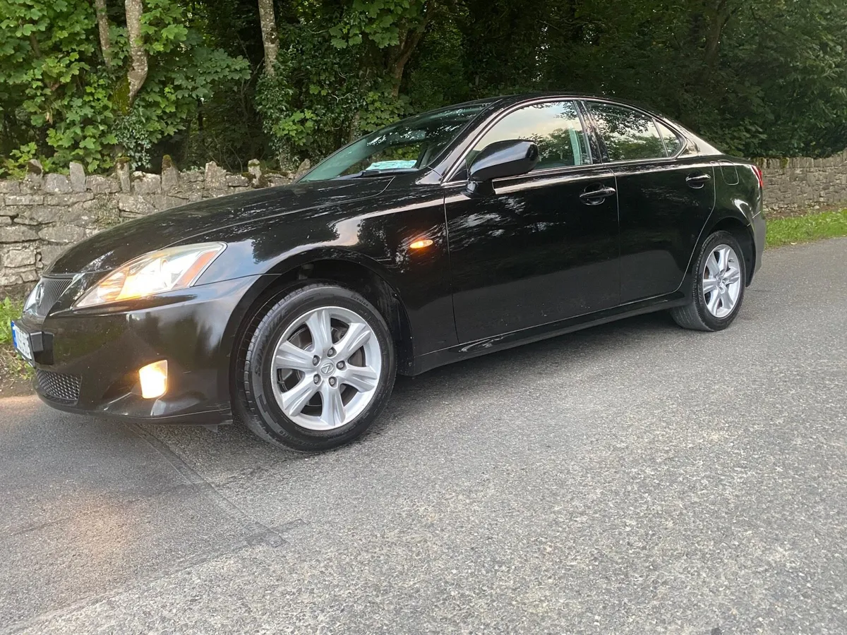 LEXUS iS220 EXECUTIVE AS NEW LOW KMS ✅👍 - Image 2