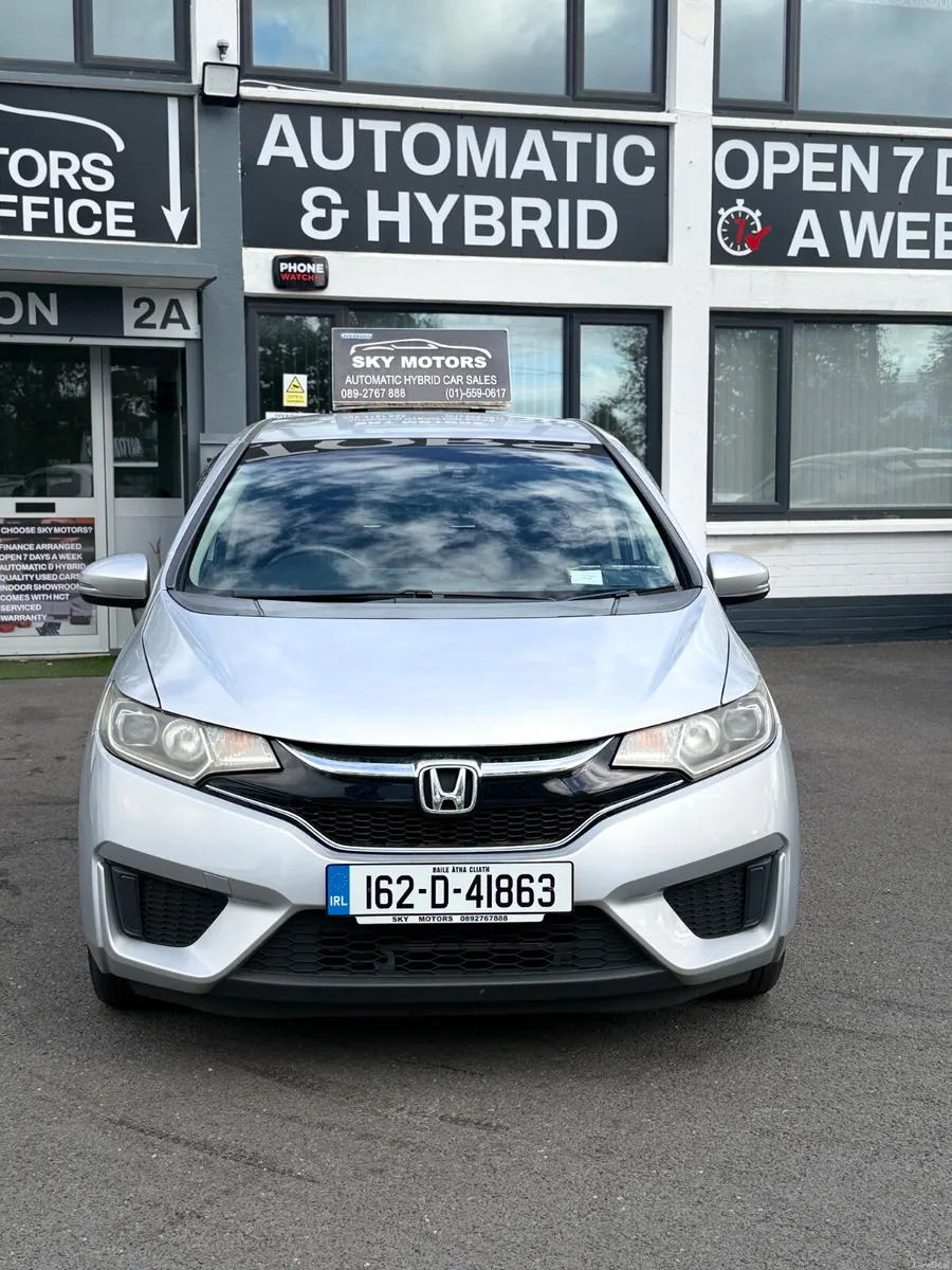2016 Honda JAZZ/Fit 1.5 Hybrid Automatic,CarPlay - Image 2
