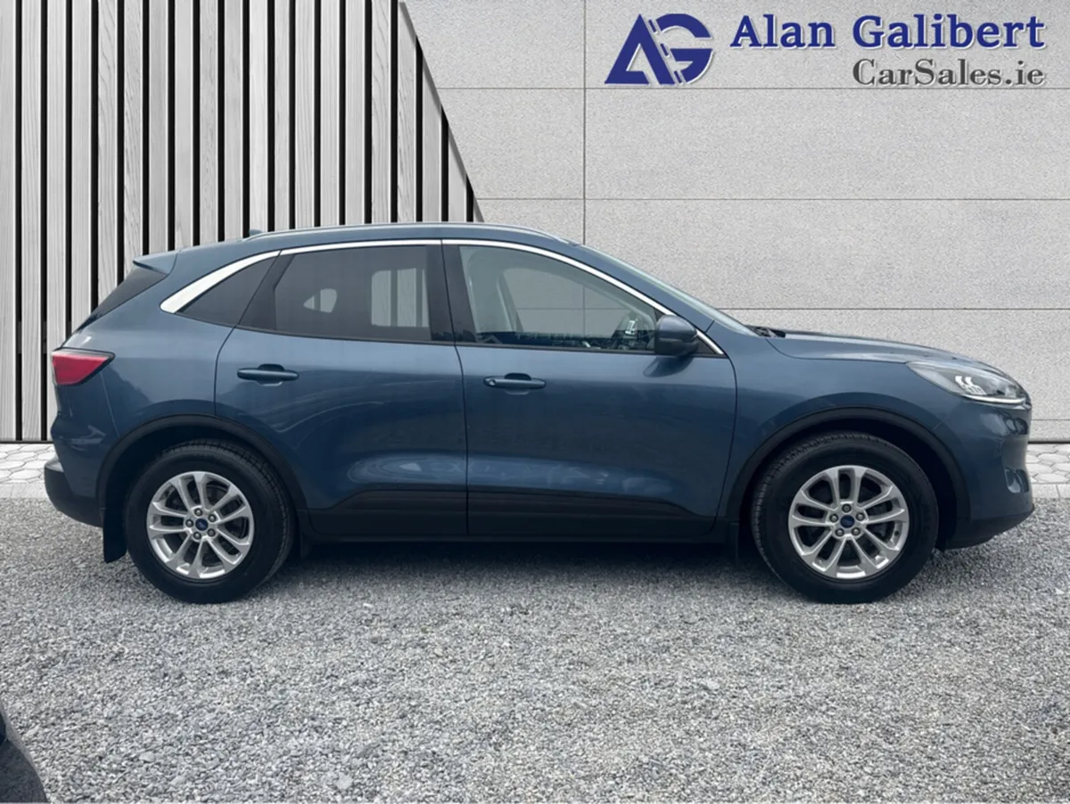 Ford Kuga TITANIUM 1.5 DIESEL - Image 3