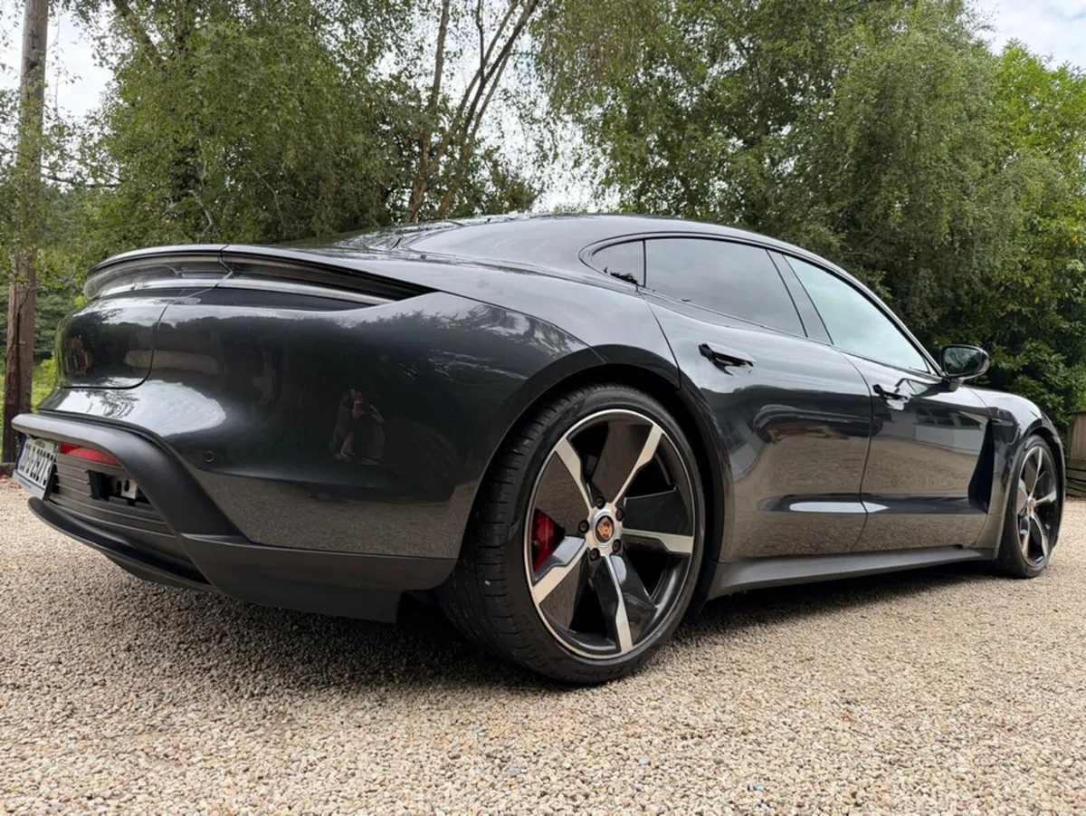 Porsche Taycan 4S *Colossal Specification * - Image 4