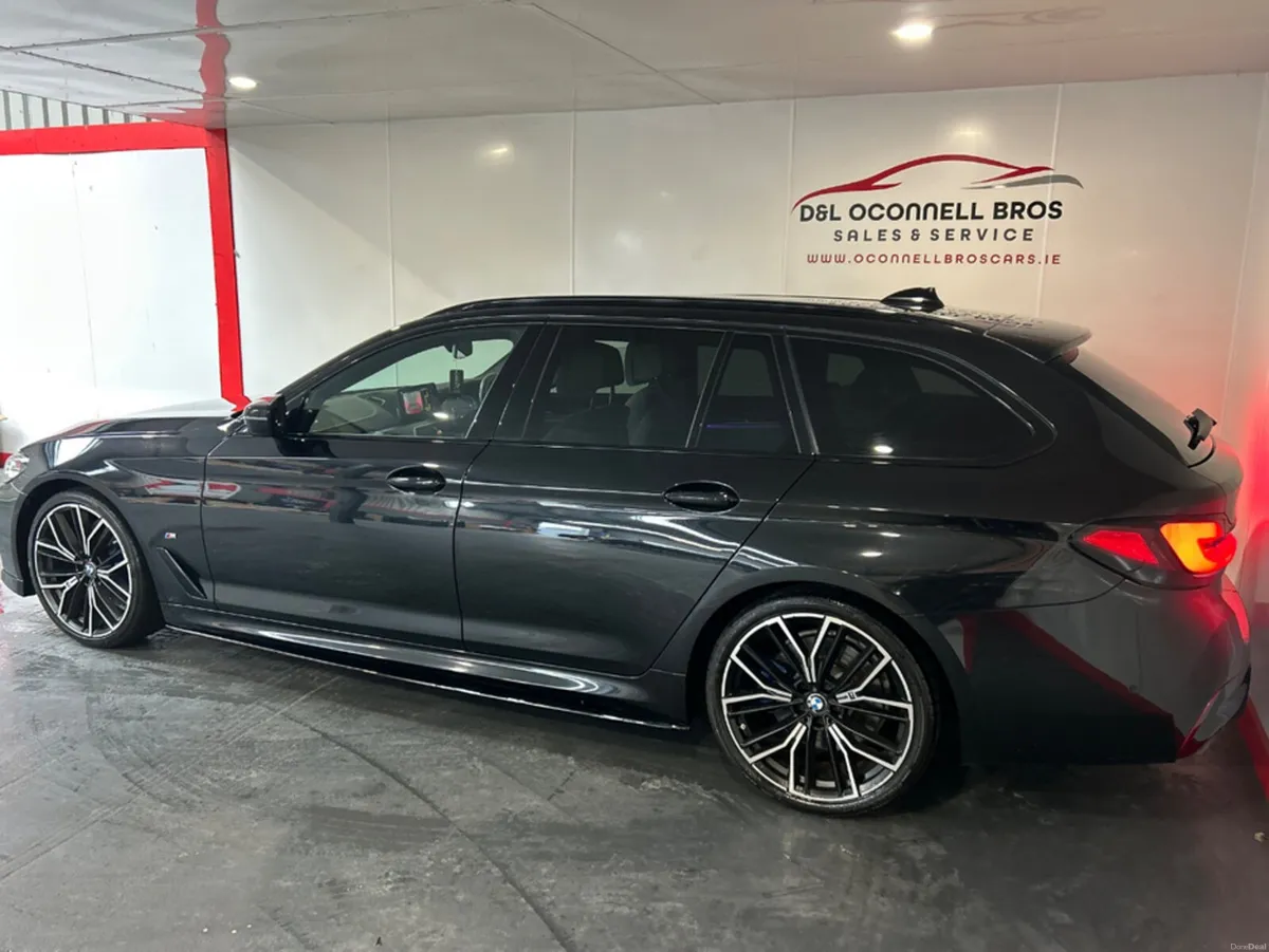 BMW 5-Series G31 M SPORT MHEV AUTO 520 D TOURING - Image 4