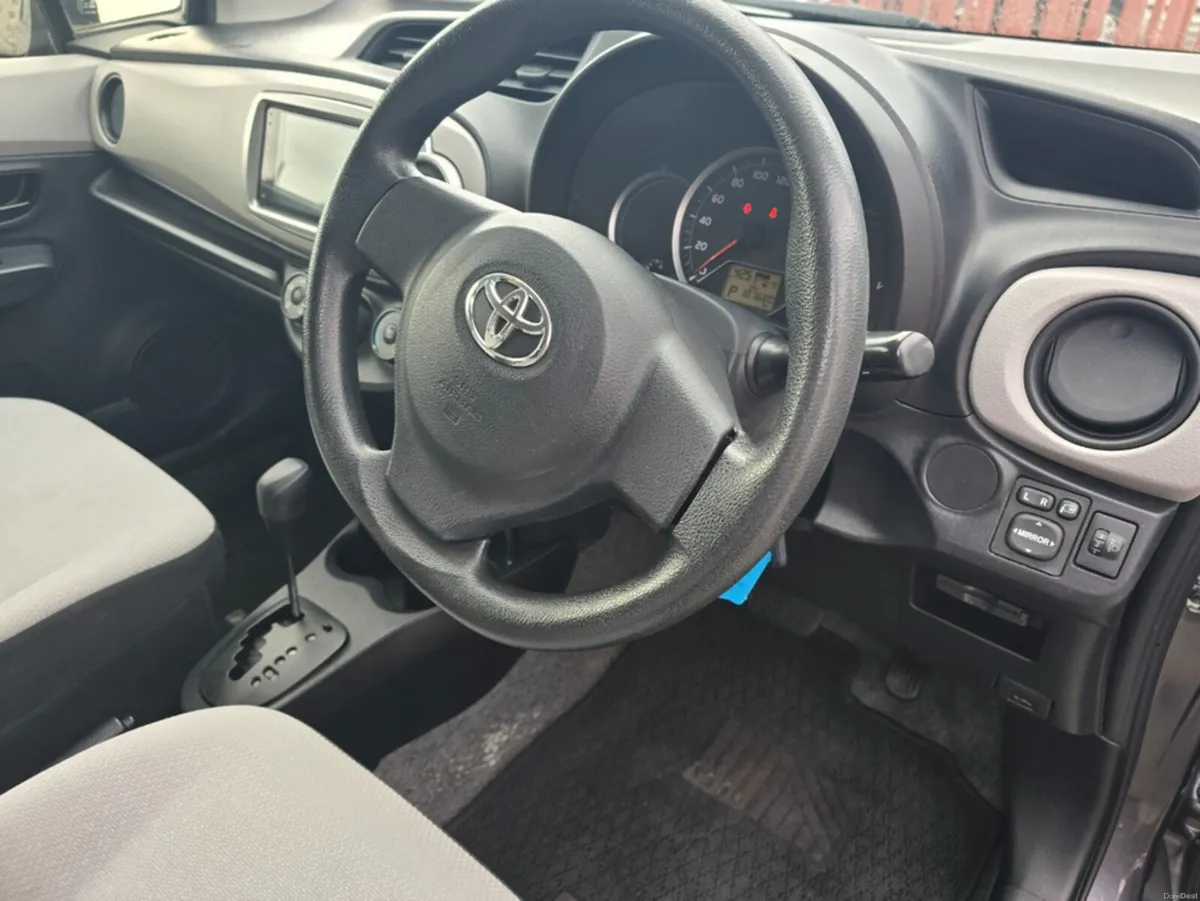 Toyota Vitz KSP130 5DR AUTO - Image 6