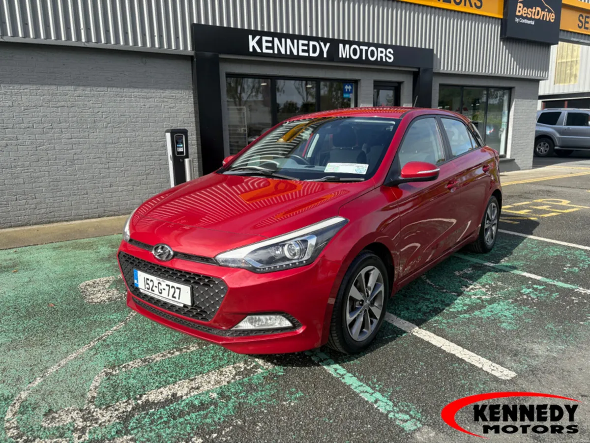 Hyundai i20 PETROL DELUXE 5DR - Image 2