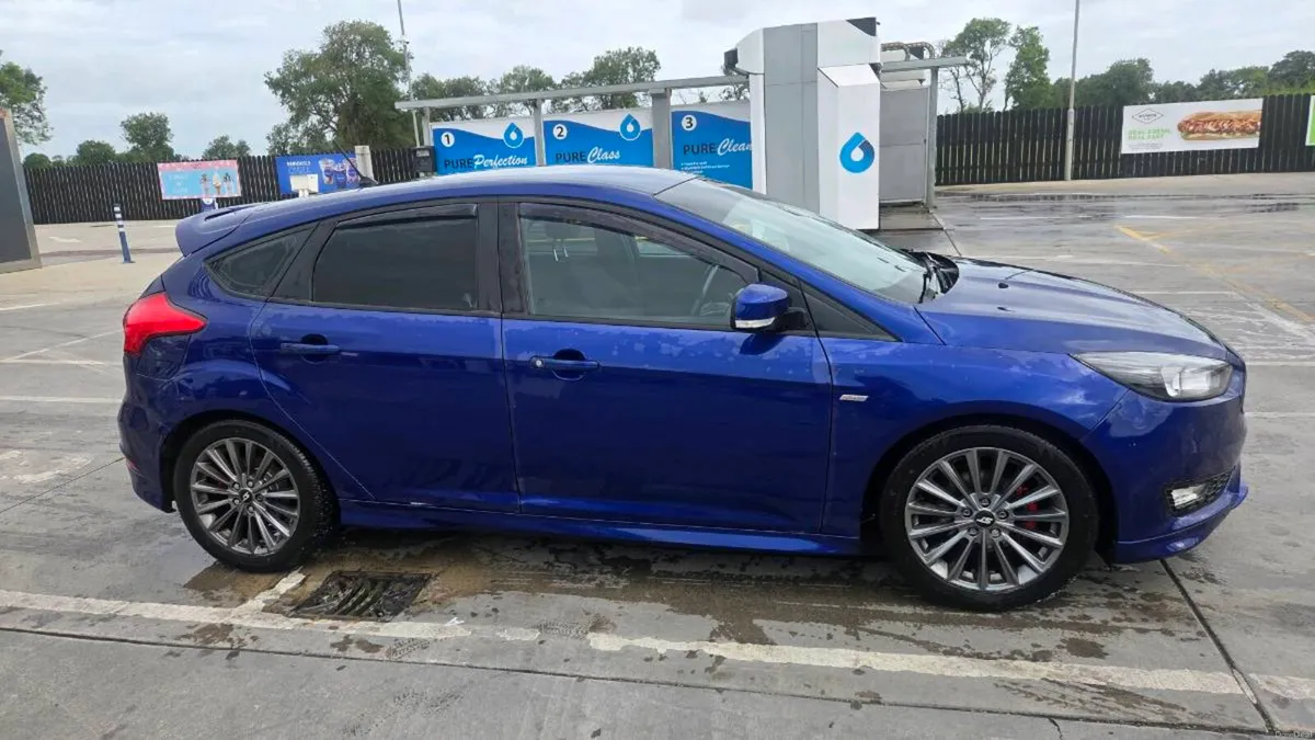 Ford Focus STLine 1.5 Diesel - Image 2