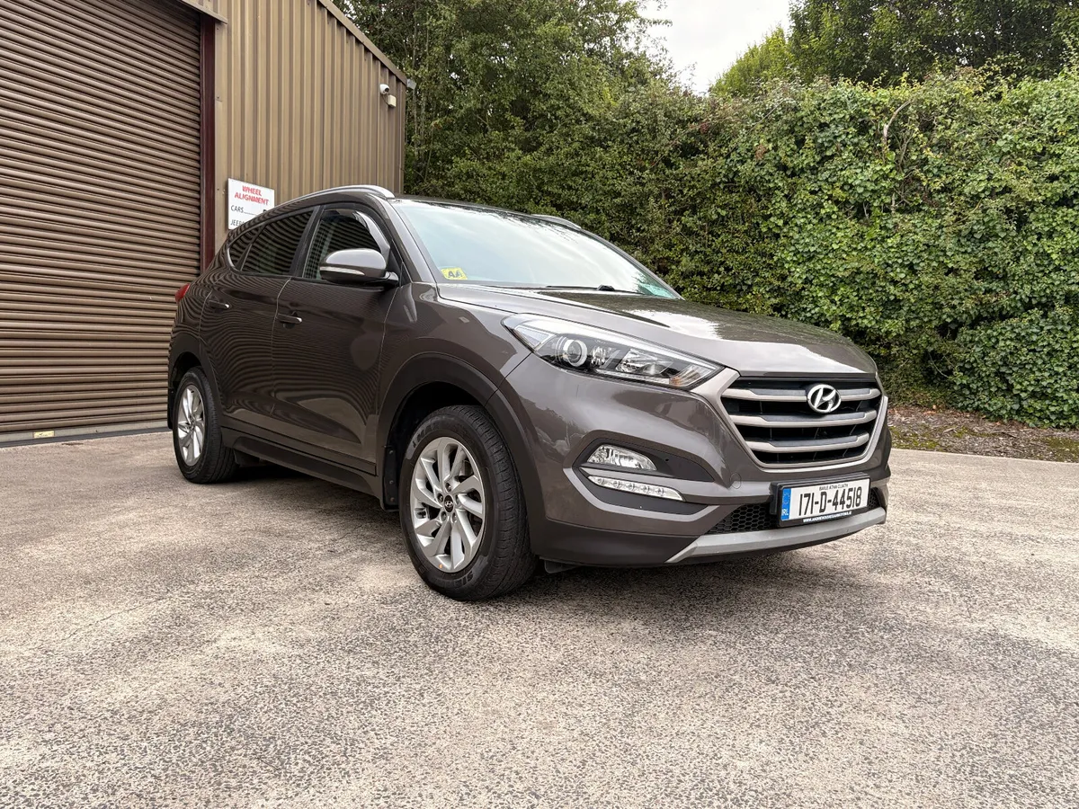 Hyundai Tucson 2017  TOP SPEC - Image 1