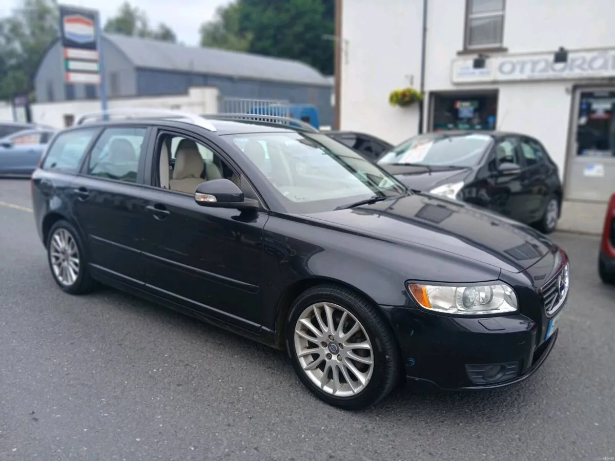 VOLVO V50 (11)1.6 DIESEL EST NEW NCT 12/10/27 - Image 1