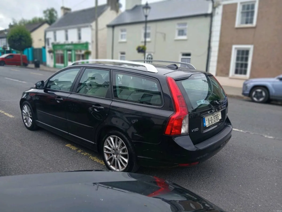 VOLVO V50 (11)1.6 DIESEL EST NEW NCT 12/10/27 - Image 3