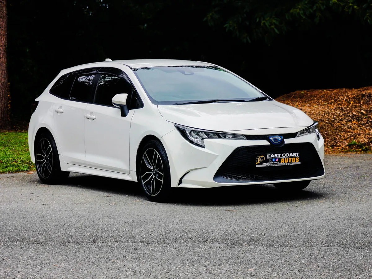 2021 Toyota Corolla 1.8 Petrol Hybrid Touring Sprt - Image 6