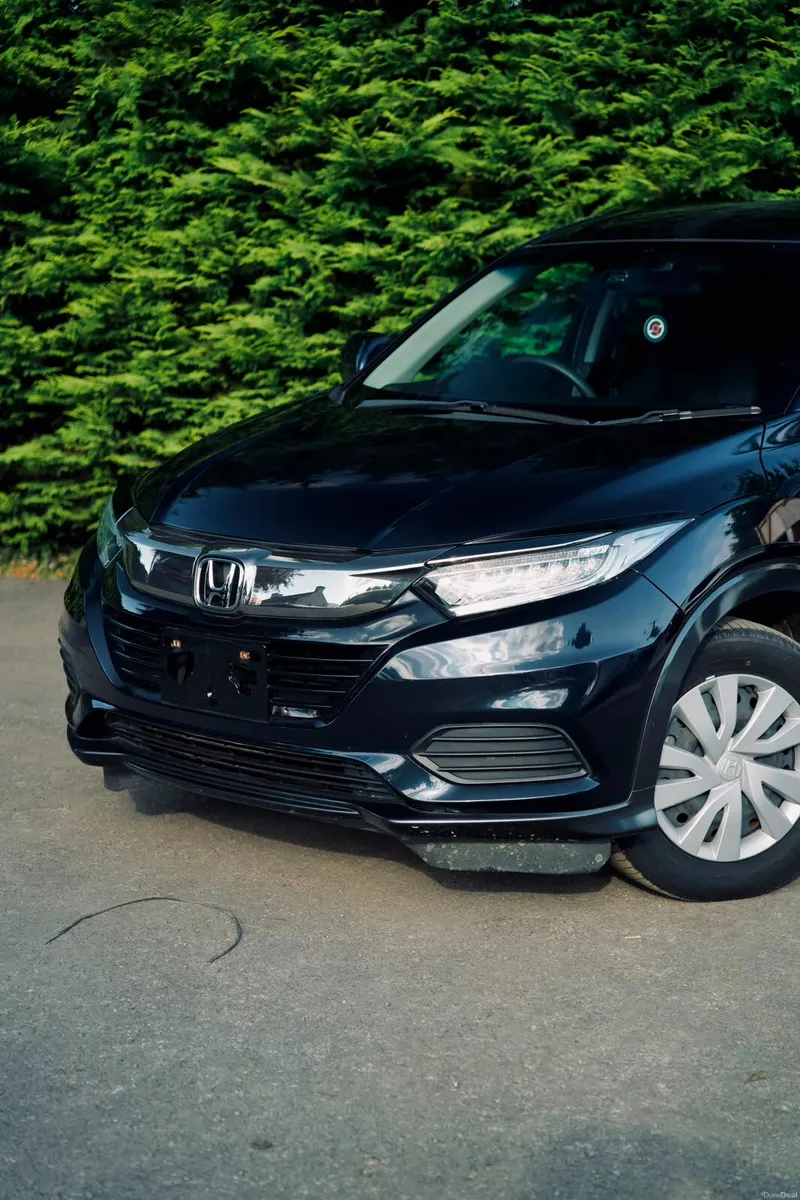 Honda Vezel Hybrid 2019 | Low Mileage |Only 46K Km - Image 6