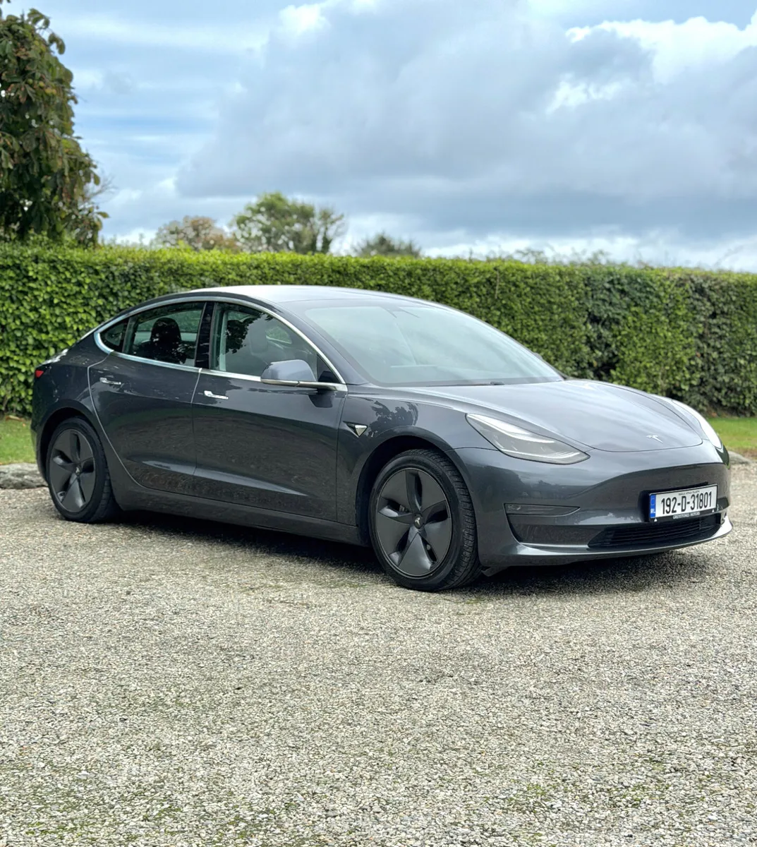 19 Tesla Model 3 Long Range DualMotor FulSelfDrive - Image 1