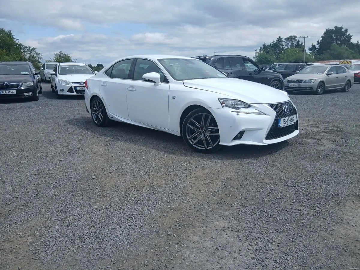 Lexus IS 2015 - Image 4