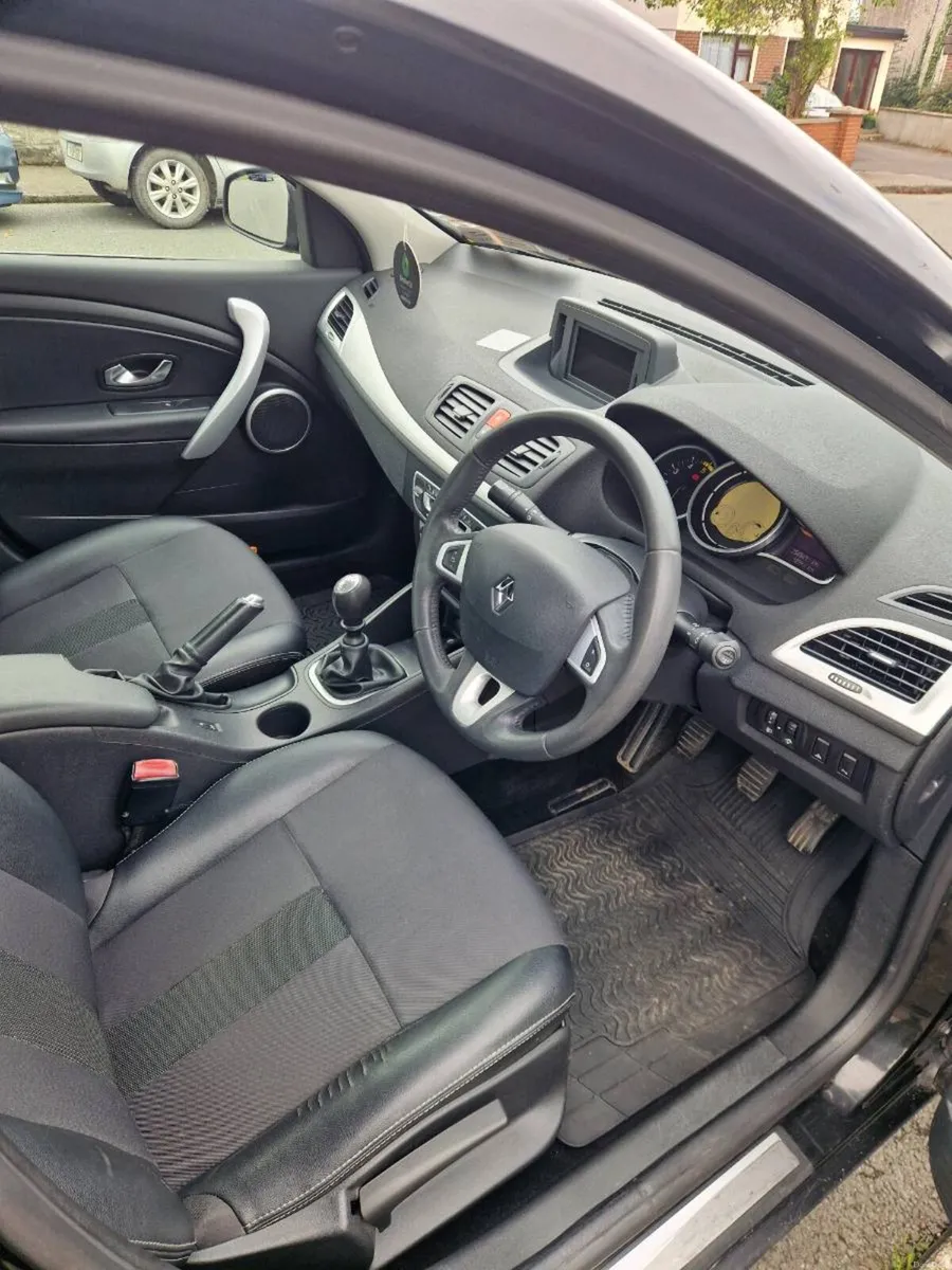 Renault Fluence TOM TOM EDITION - Image 2