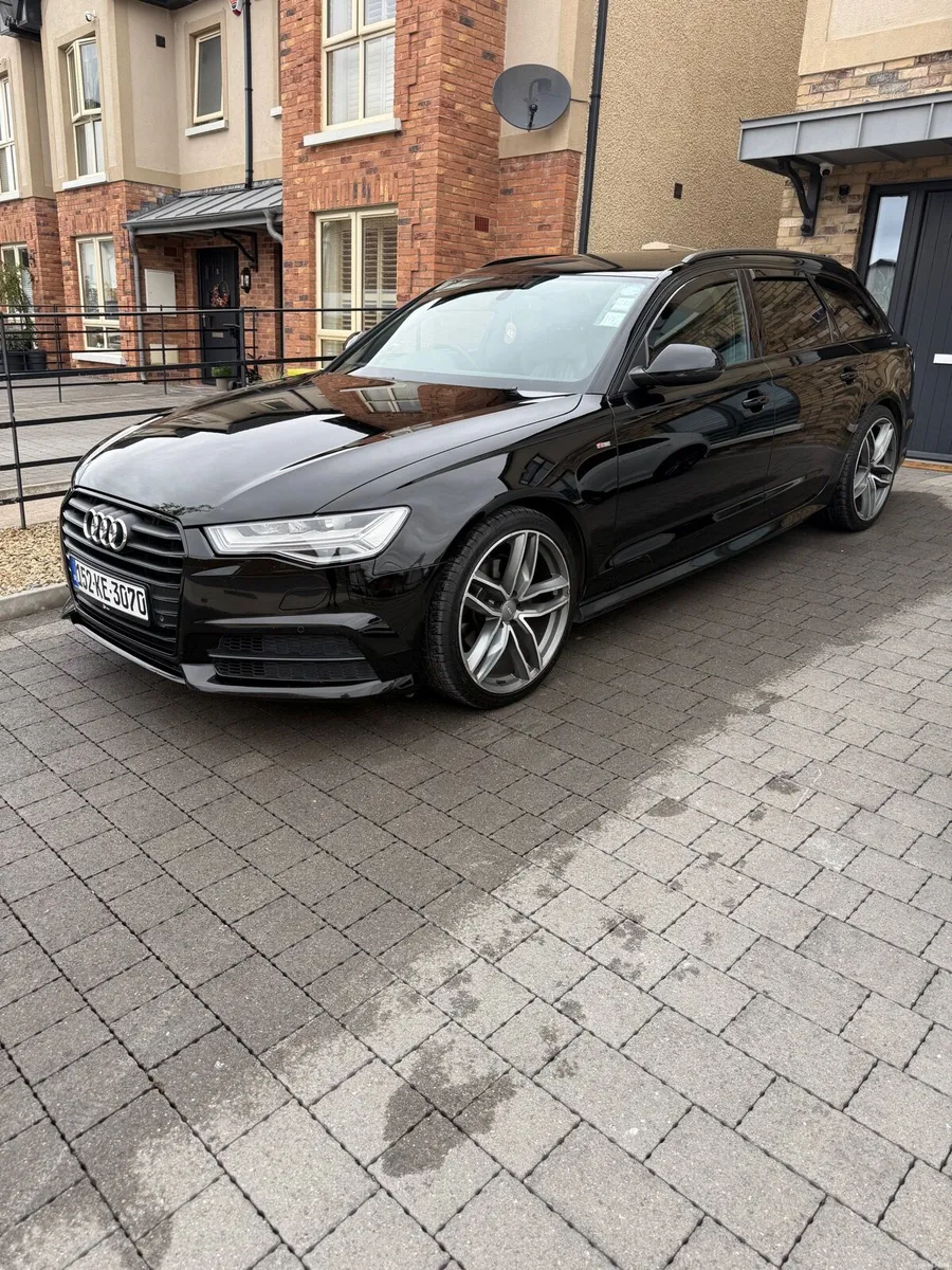 Audi A6 Avant S Line black Edition - Image 4