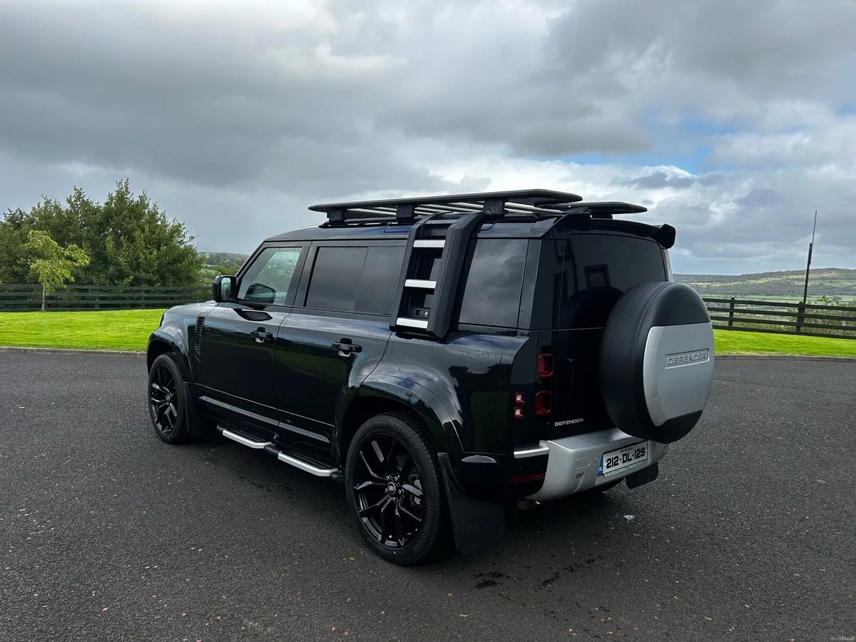 Land Rover - Image 3