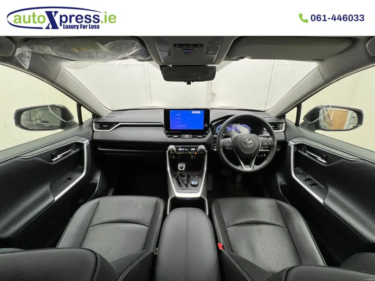 Toyota RAV4 4WD HYBRID G, Low mileage, 360 camera - Image 2