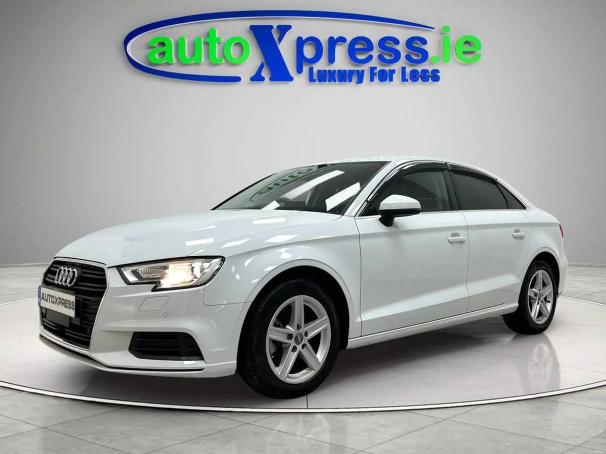 Audi A3 1.4TFSI Automatic, Reversing camera, Low m - Image 5