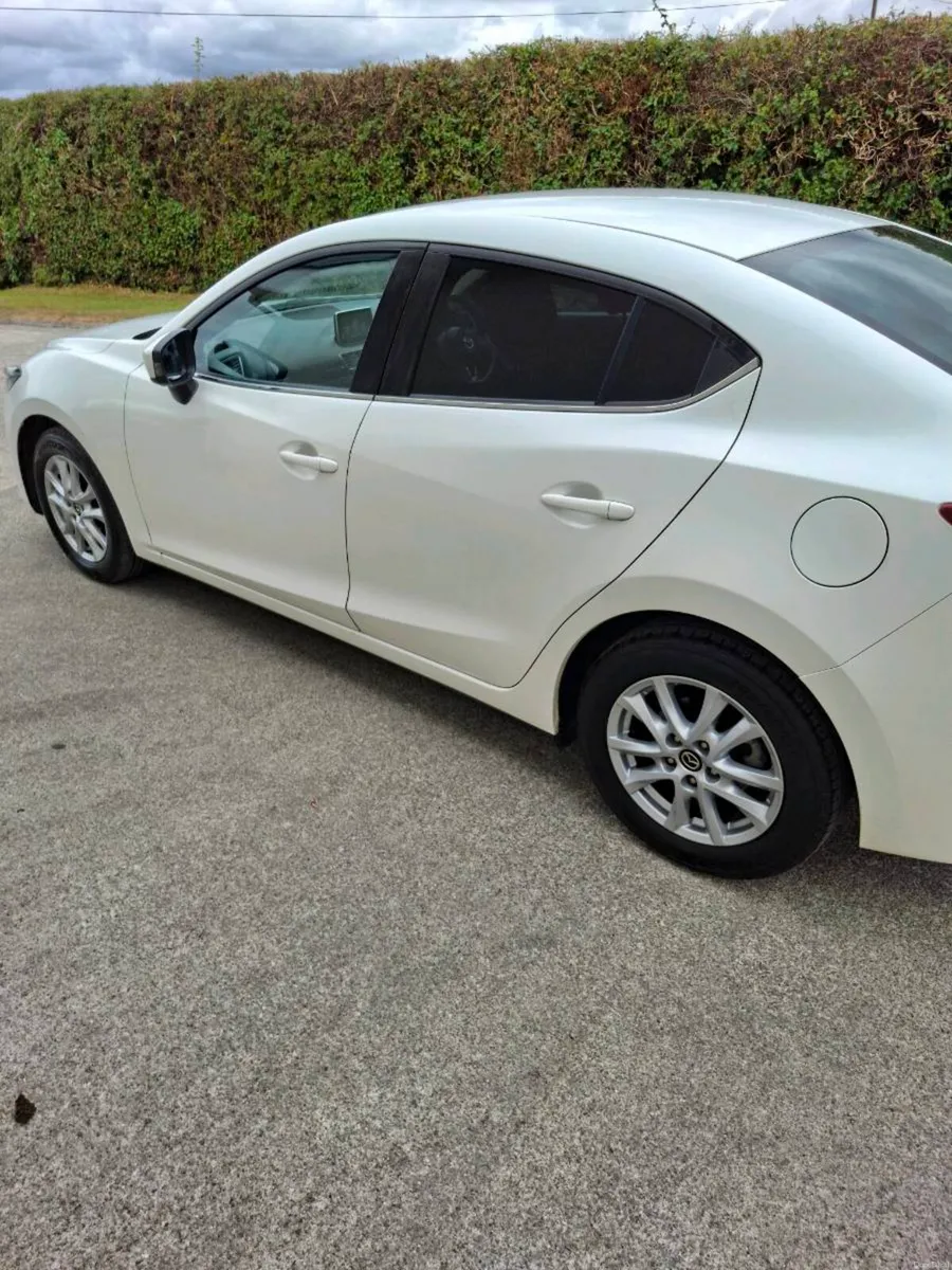2015 Mazda 3 - Image 4