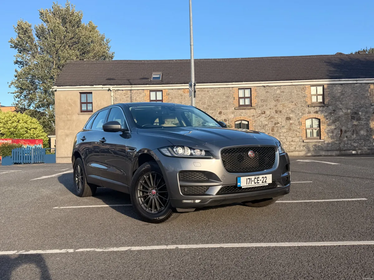 2017 Jaguar F-Pace 2.0D - Image 2