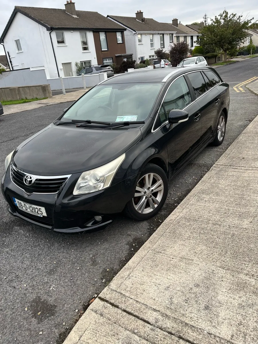 Toyota Avensis  2.0 litre D4D 2009 - Image 2