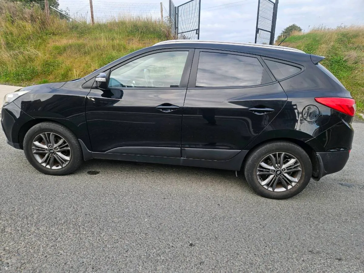 2014 Hyundai ix35 2.0  Diesel 4X4
Automatic Gearbo - Image 6